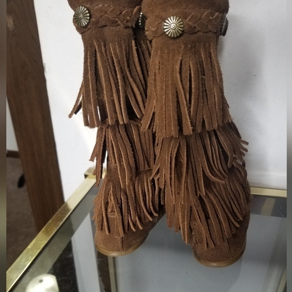 Minnetonka Moccasins size 12 children size - Picture 6 of 9